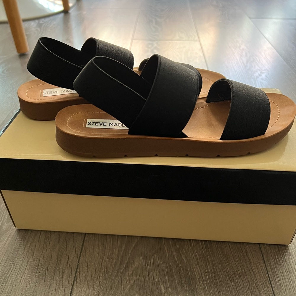 Steve Madden Black Elastic Strap Sandals